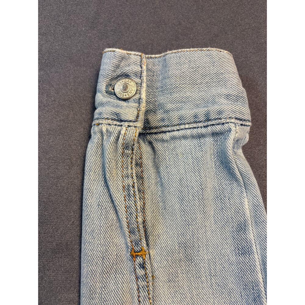 GAP Women’s Medium Denim Jacket Light Wash Distressed Button Up with Pockets - Picture 8 of 11